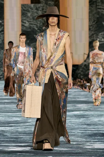 Look 68